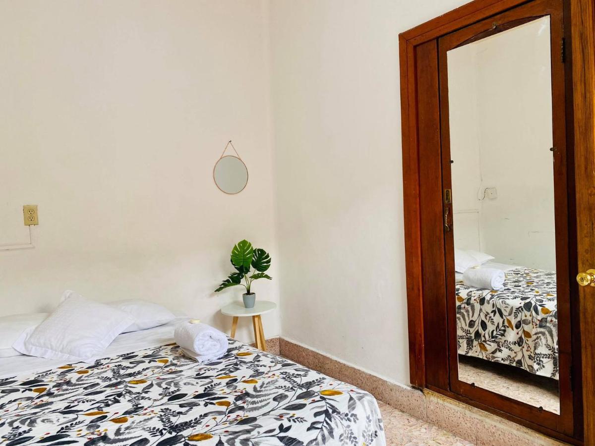Casa Del Centro Bed & Breakfast Morelia Exterior photo