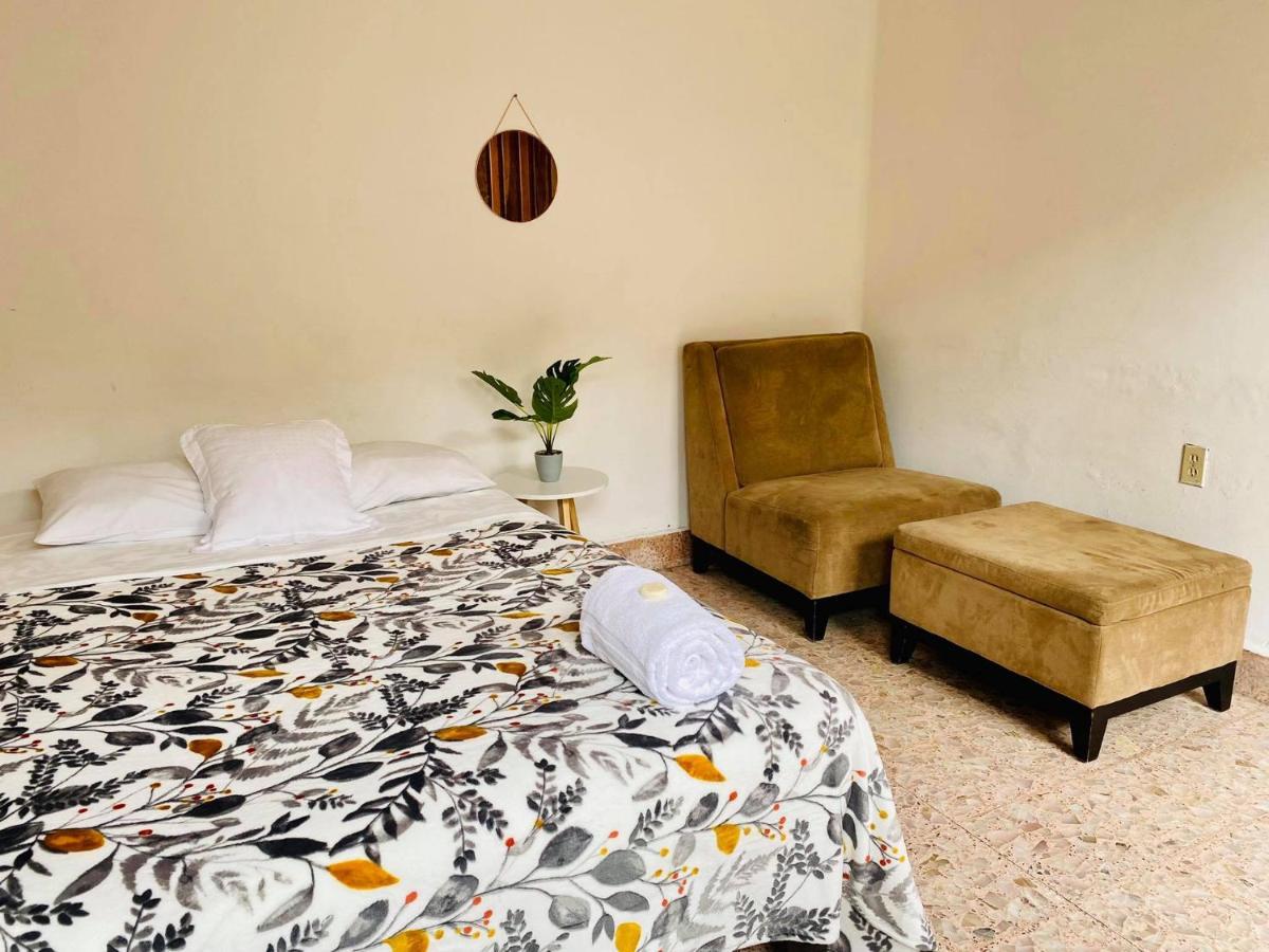 Casa Del Centro Bed & Breakfast Morelia Exterior photo